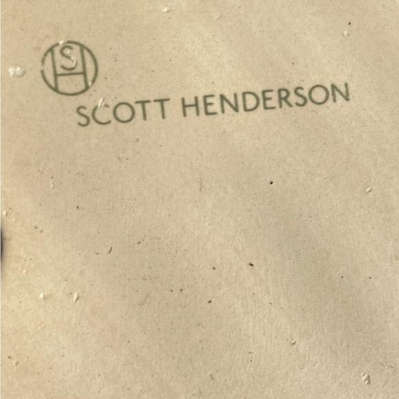 Scott Henderson Eleplanter self watering windowsill planter, ceramic, like new - Picture 5 of 6